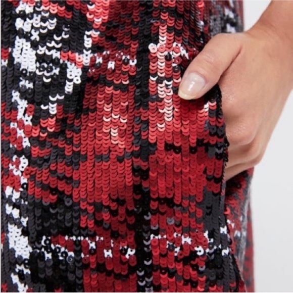 TUCKERNUCK Red and black
Houndstooth Sequin dress NEW - Picture 10 of 13